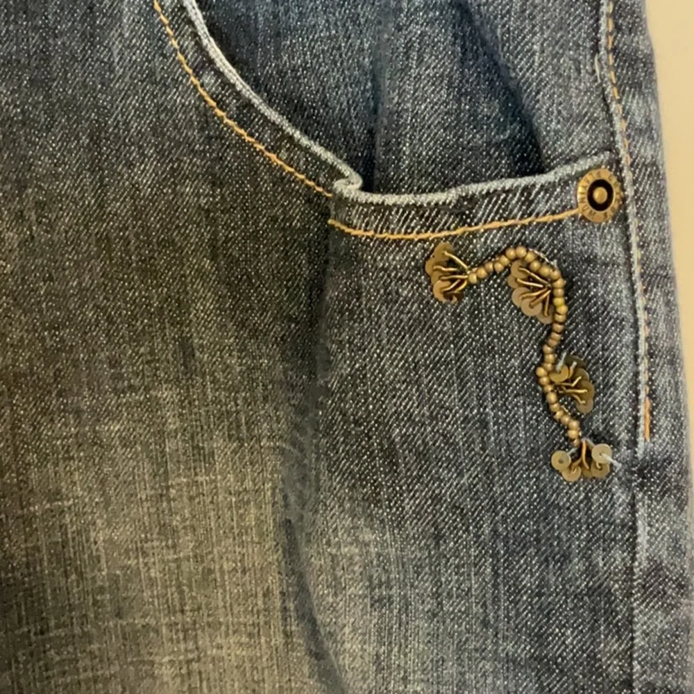 Chico’s Platinum Denim Jeans - Size 1.5, or 10 - Picture 3 of 10